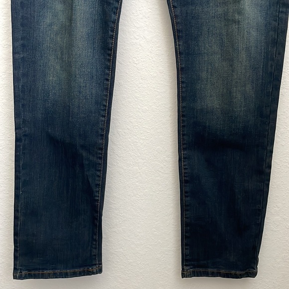 Guess Jeans - Picture 4 of 11